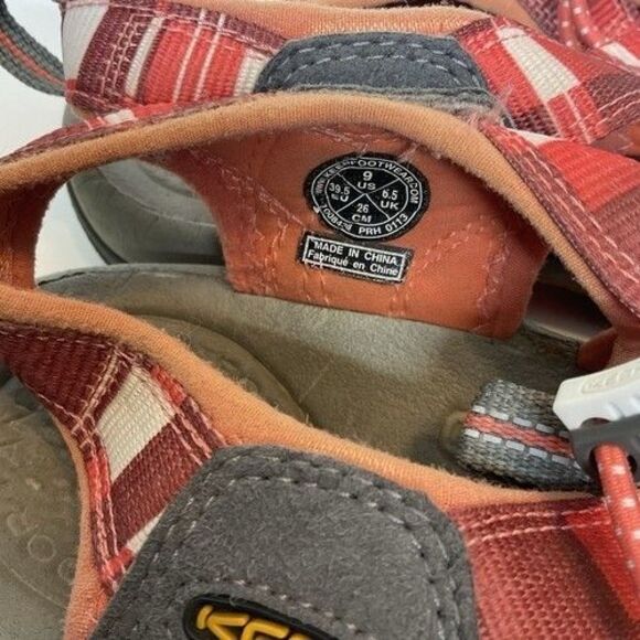 Keen Newport H2 Red Hiking Waterproof Slingback Sandal Women Size 9 - Picture 2 of 11